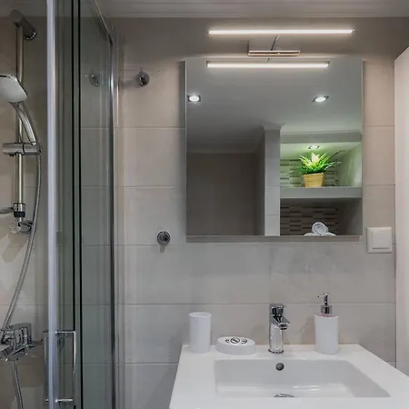 Koukaki Unique Flat Next To Acropolis & Metro 57sqm Atenas